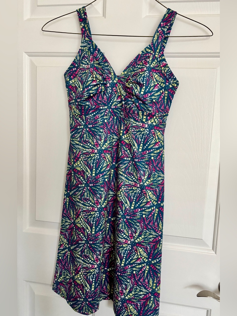 Patagonia Floral Sundress Stretchy Athletic Packable EUC